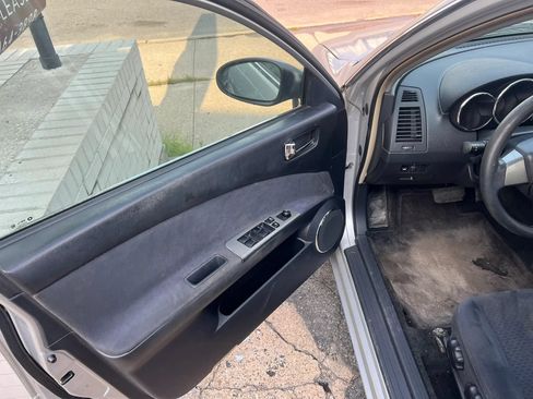 Used 2005 Nissan Altima 2.5 S w/ (K92) Protection Pkg FWD image 6