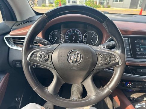 Used 2018 Buick Enclave Avenir w/ Avenir Technology Package AWD/4WD image 14