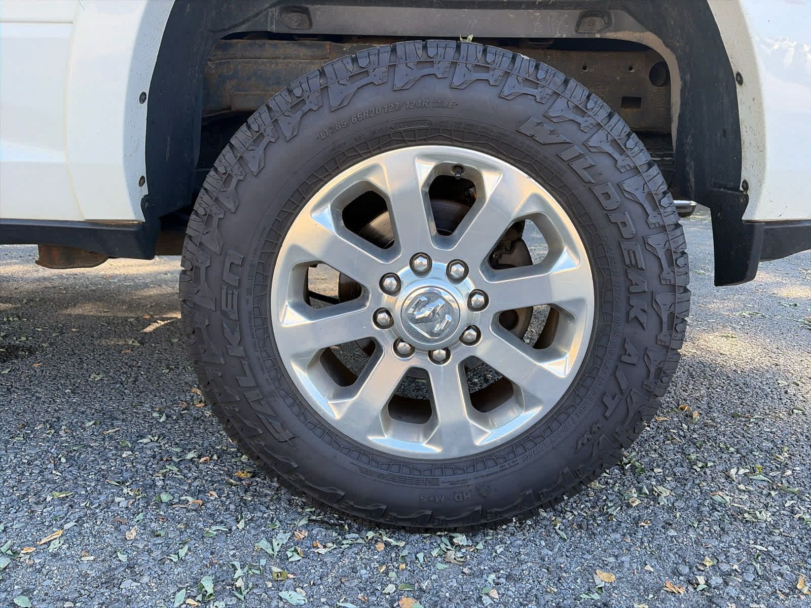 Used 2019 RAM 2500 Laramie AWD/4WD image 6