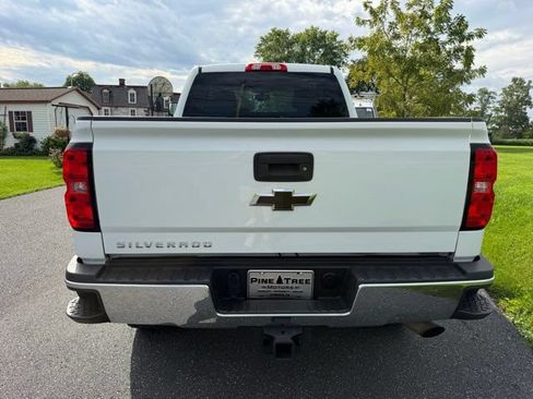 Used 2018 Chevrolet Silverado 2500 W/T w/ WT Convenience Package AWD/4WD image 5