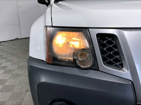 Used 2015 Nissan Xterra S image 28