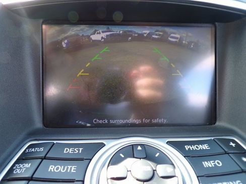 Used 2010 INFINITI G37 Convertible image 21