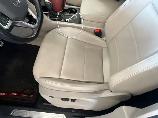 Used 2021 Volkswagen Atlas SE FWD image 7