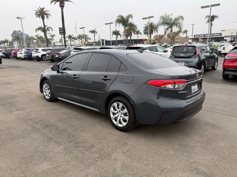 Used 2023 Toyota Corolla LE image 4