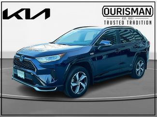 Used 2021 Toyota RAV4 SE video 2