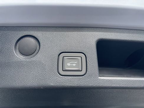 New 2026 Chevrolet Equinox ACTIV w/ Convenience Package III image 12