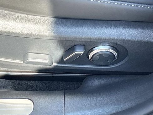 New 2026 Genesis GV60 AWD image 16