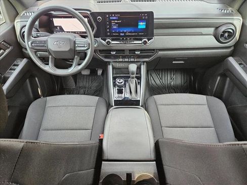 Used 2024 Chevrolet Colorado Trail Boss w/ Technology Package image 19