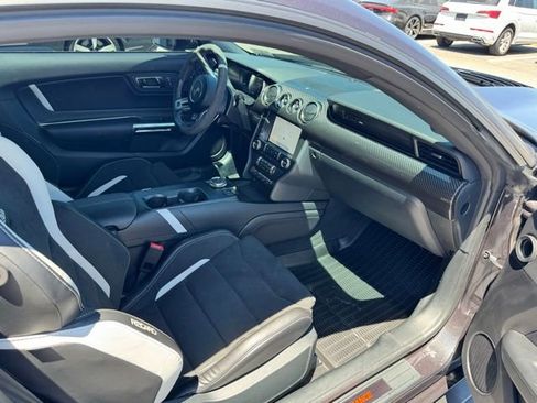 Used 2022 Ford Mustang Shelby GT500 w/ Carbon Fiber Track Pack RWD image 46