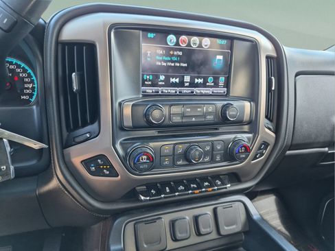 Used 2018 GMC Sierra 1500 Denali RWD image 12