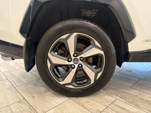 Used 2023 Toyota RAV4 SE w/ Weather & Moonroof Package AWD/4WD image 37