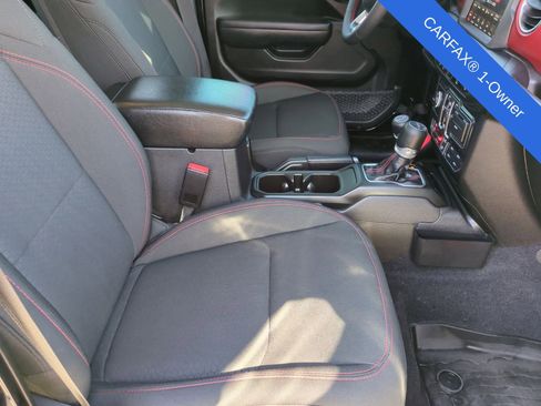 Used 2023 Jeep Gladiator Rubicon w/ Cold Weather Group image 26