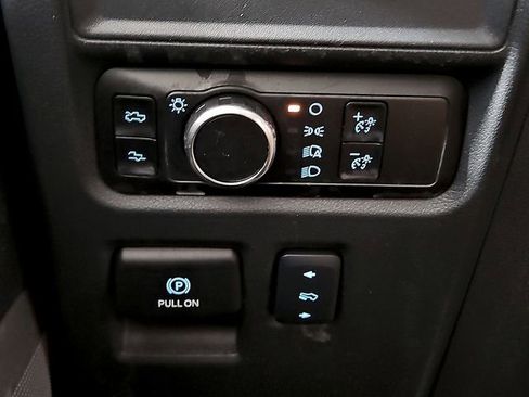 Used 2025 Ford F150 Lightning Lariat AWD/4WD image 26
