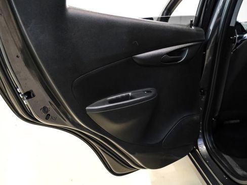 Used 2022 Chevrolet Spark LT FWD image 41