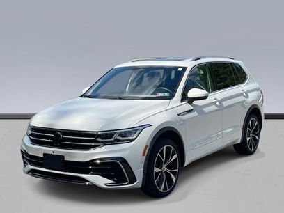 Used 2022 Volkswagen Tiguan SEL R-Line