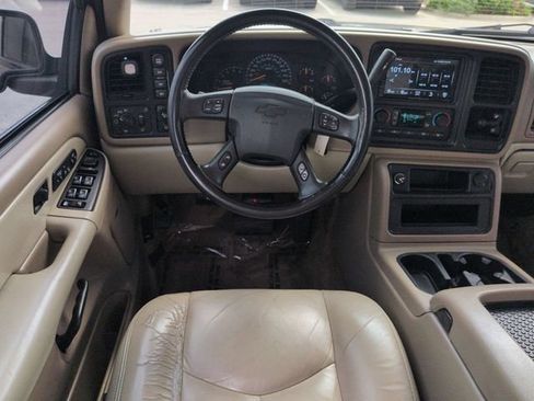 Used 2003 Chevrolet Tahoe LT AWD/4WD image 16