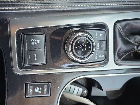 Used 2022 Nissan Maxima SV w/ Floor Mat Group FWD image 28