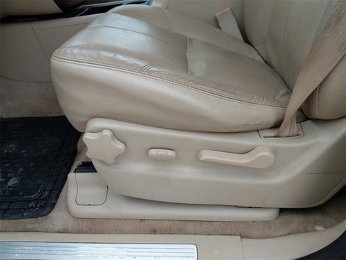 Used 2008 Chevrolet Suburban LT w/ LT Preferred Equipment Group image 29