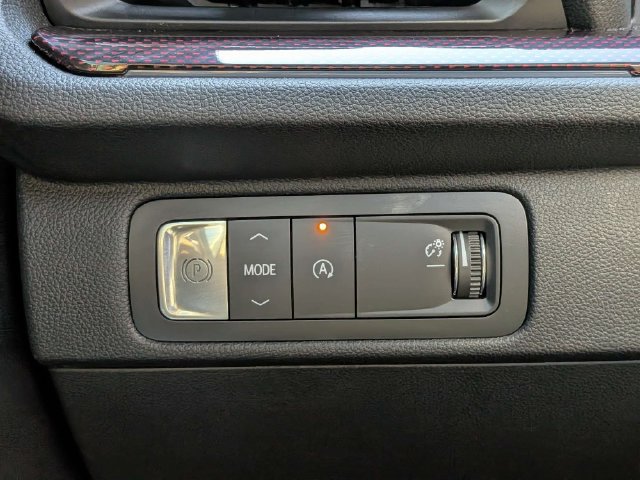 Used 2025 Chevrolet Traverse RS w/ LPO, Floor Liner Package FWD image 26