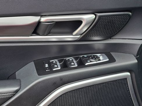 Used 2025 Kia Telluride S AWD/4WD image 9