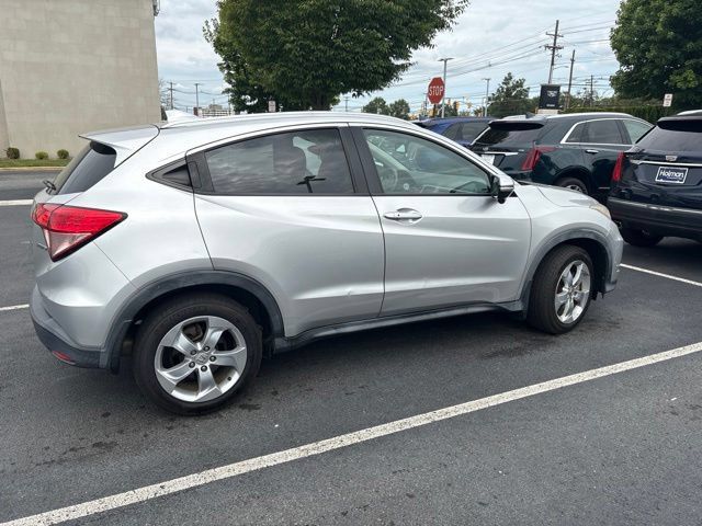 Used 2016 Honda HR-V EX-L image 4