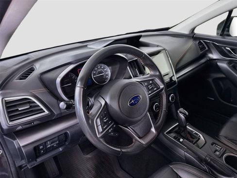 Used 2019 Subaru Crosstrek 2.0i Limited w/ Moonroof Package w/Navigation AWD/4WD image 3