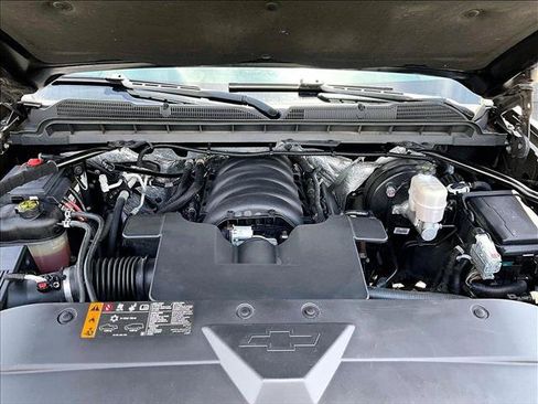 Used 2018 Chevrolet Silverado 1500 LT w/ All Star Edition AWD/4WD image 11