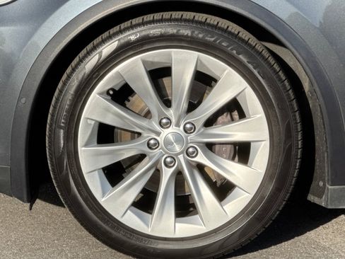 Used 2017 Tesla Model X 100D image 11