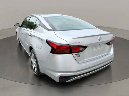 Used 2019 Nissan Altima 2.5 S AWD/4WD image 7