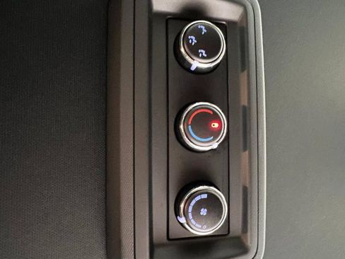 Used 2019 Dodge Grand Caravan SXT FWD image 24