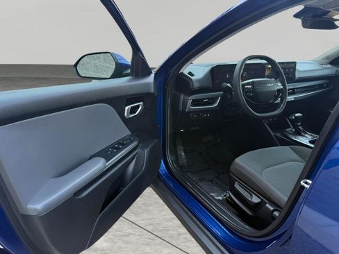 Used 2025 Kia K4 FWD image 62
