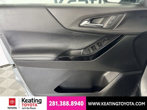Used 2026 Chevrolet Equinox LT AWD/4WD image 10