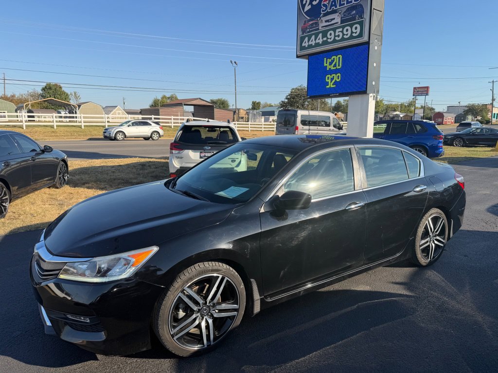Used 2017 Honda Accord Sport image 6