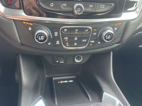 Used 2023 Chevrolet Traverse High Country FWD image 96