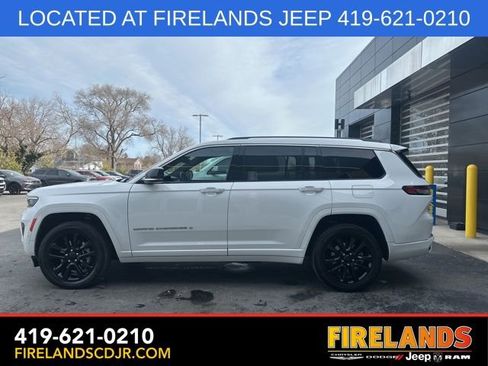 Used 2023 Jeep Grand Cherokee L Overland image 3
