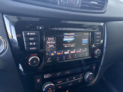 Used 2018 Nissan Rogue SL w/ Premium Package AWD/4WD image 22