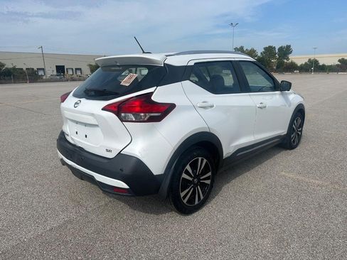 Used 2020 Nissan Kicks SR FWD image 3