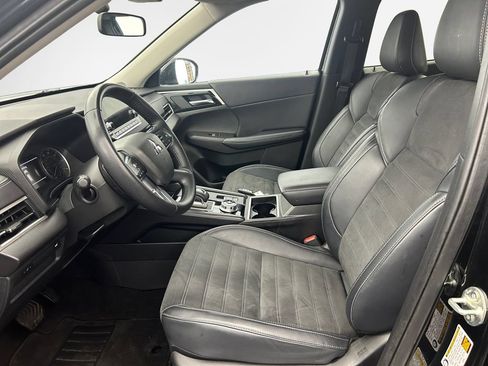 Used 2024 Mitsubishi Outlander SE AWD/4WD image 12