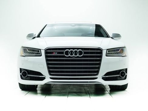 Used 2016 Audi S8 w/ Driver Assistance Package image 6