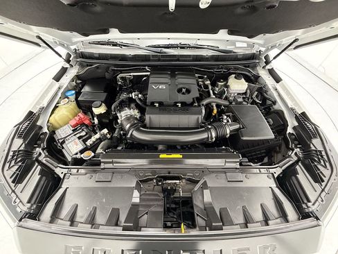 Used 2023 Nissan Frontier PRO-4X w/ Pro-4X Premium Package AWD/4WD image 28