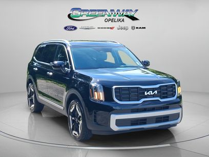 Used 2024 Kia Telluride S w/ S Sunroof Package