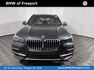 Certified 2023 BMW X5 xDrive40i w/ Premium Package AWD/4WD video 1