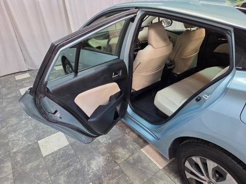 Used 2019 Toyota Prius XLE w/ Advanced Technology Package image 11