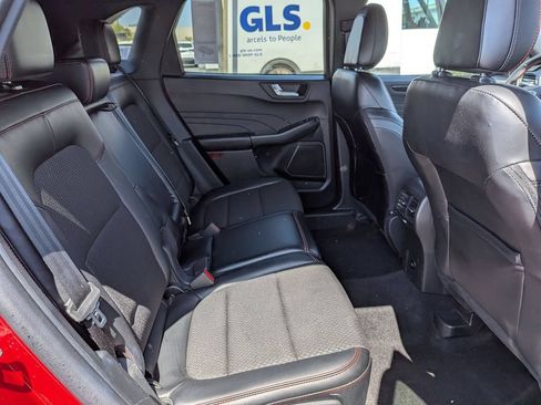 Used 2025 Ford Escape ST-Line AWD/4WD image 29
