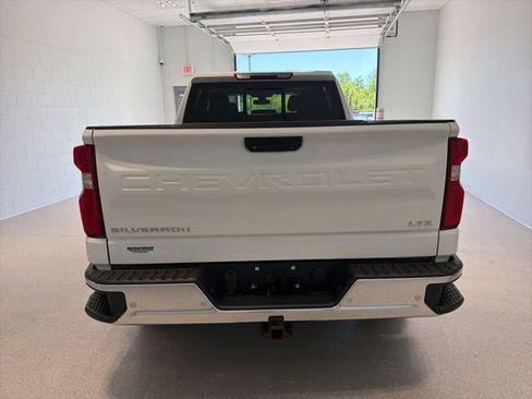 Used 2021 Chevrolet Silverado 1500 LTZ w/ LTZ Premium Package AWD/4WD image 6