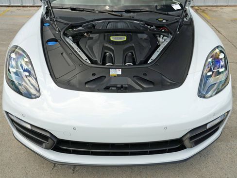 Used 2021 Porsche Panamera 4S image 8