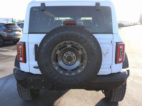 New 2025 Ford Bronco Badlands w/ Sasquatch Package image 8