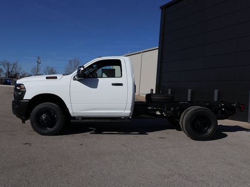 New 2026 RAM 3500 Tradesman image 2