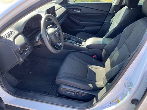 Used 2023 Honda Accord EX image 2