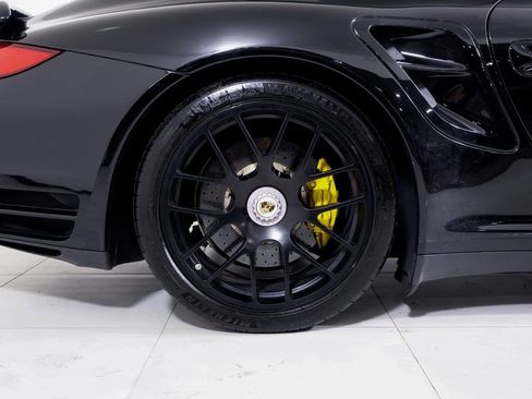 Used 2012 Porsche 911 Turbo S image 21